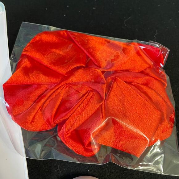 Brand New Olive & June Bundle Book, Poppy, Scrunchie, Case, Polish - Picture 6 of 7